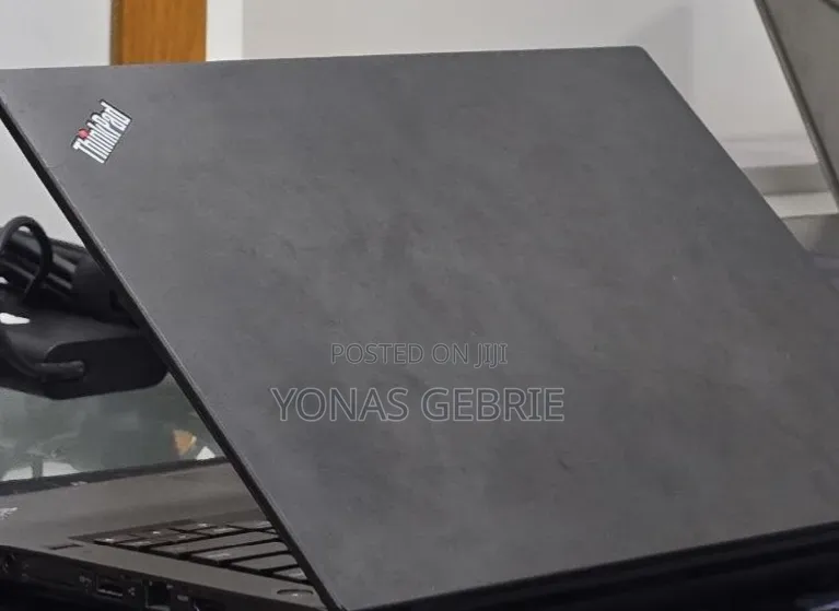 New Laptop Lenovo 8GB Intel Core i5 HDD 500GB