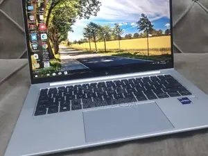 New Laptop HP EliteBook 840 G9 16GB Intel Core i5 SSD 512GB