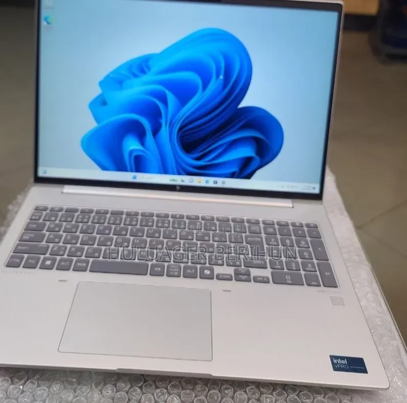 New Laptop HP EliteBook 640 G11 16GB Intel Core Ultra 7 SSD 512GB