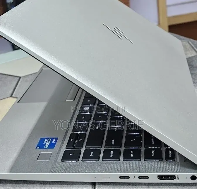 New Laptop HP EliteBook 840 16GB Intel Core i5 SSD 512GB