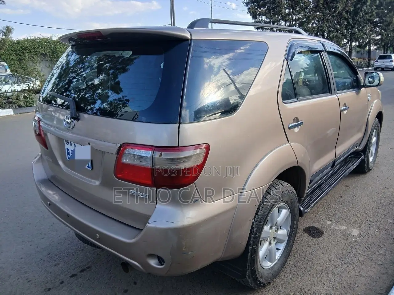 Toyota Fortuner 2010 Brown