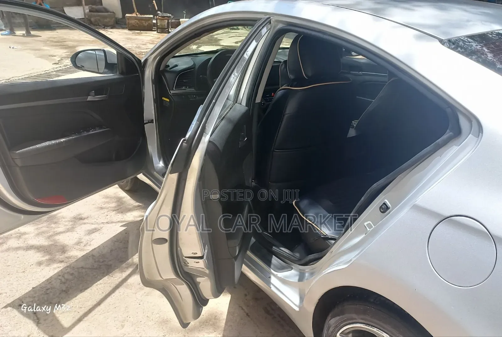 Hyundai Avante 2016 Silver