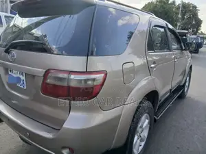 Toyota Fortuner 2010 Brown