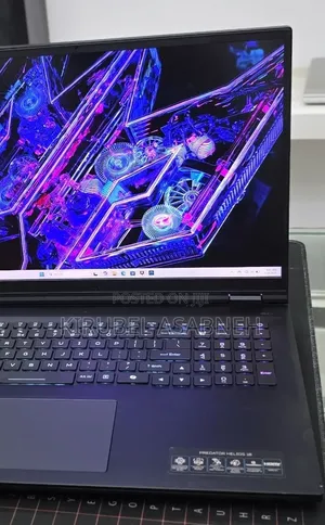 New Laptop Acer Predator Helios 18 PH18-71 32GB Intel Core i9 SSD 1T