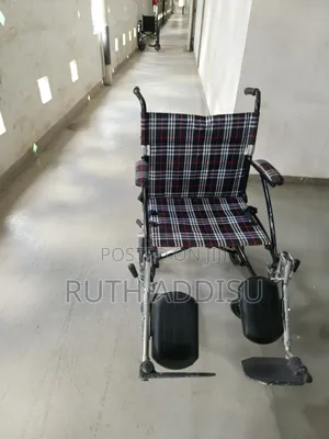 Fly Lite Ultra Lightweight Transport Wheelchair Black) Glen
Wheelchair