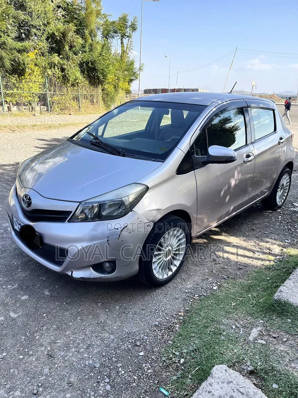 Toyota Yaris 2012 Gray