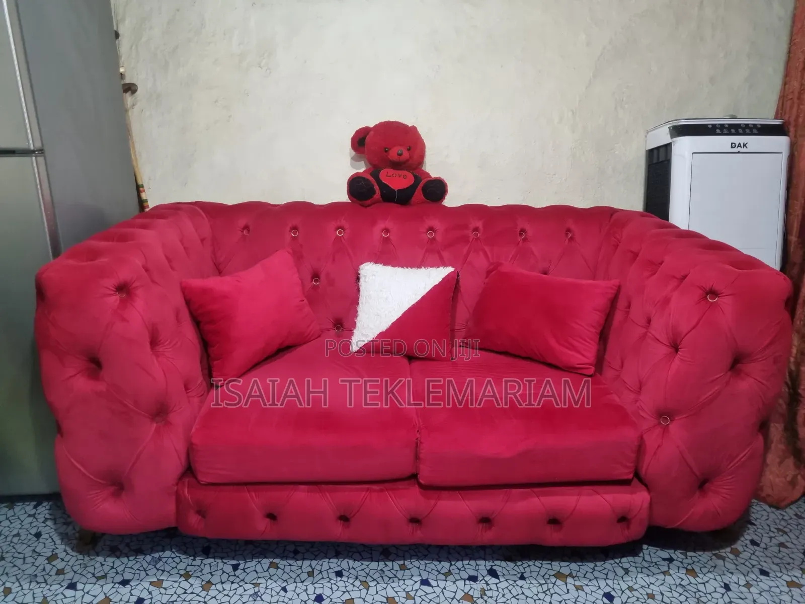 Chaster Sofa