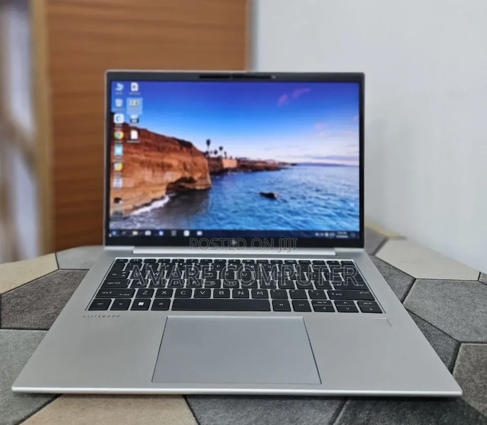 New Laptop HP EliteBook 845 G10 16GB AMD Ryzen 5 SSD 512GB