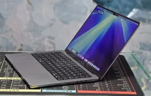 New Laptop Apple MacBook Pro 2021 M1 32GB Apple M1 Pro SSD 1T