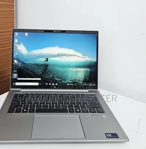 New Laptop HP ZBook Firefly 14 G11 16GB Intel Core Ultra 7 SSD 512GB