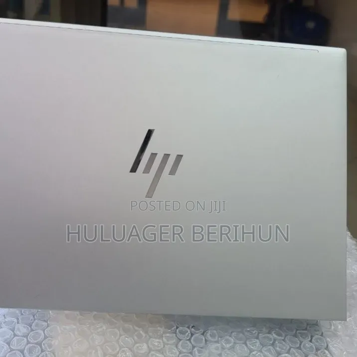 New Laptop HP EliteBook 830 G9 16GB Intel Core i5 SSD 512GB