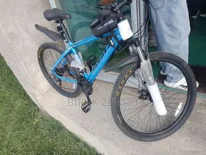 Modern Blue Mountain Bike – Dual Disc Brakes Front Suspension