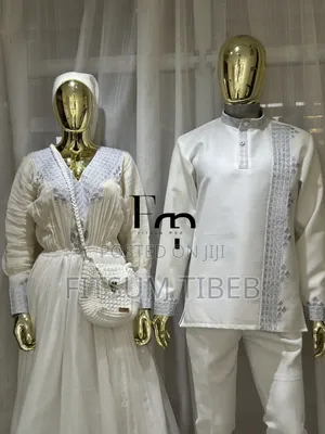 ሙሉ የቁርባን ልብስ ለጥንዶች