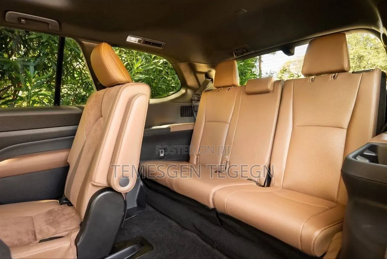 New Toyota Grand Highlander Hybrid 2024 Black