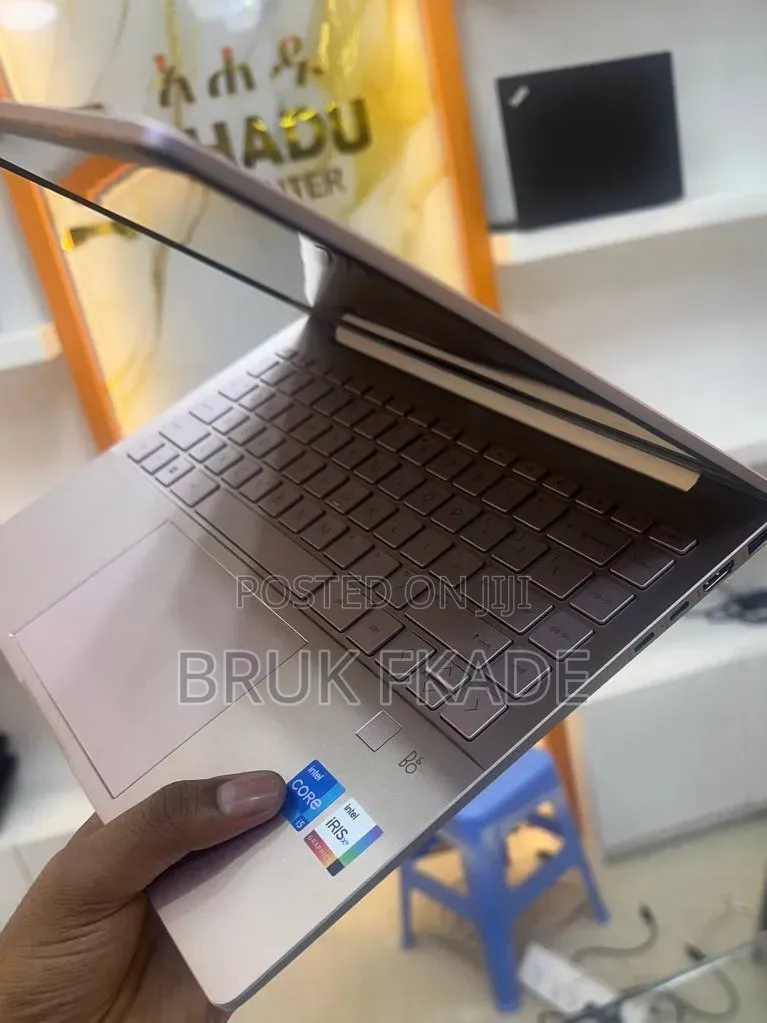 New Laptop HP Pavilion 14 16GB Intel Core i5 SSD 1T