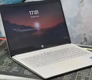 New Laptop HP Stream Notebook 8GB Intel Core i5 SSD 256GB