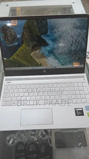 New Laptop HP Pavilion 15 16GB Intel Core i7 SSD 512GB