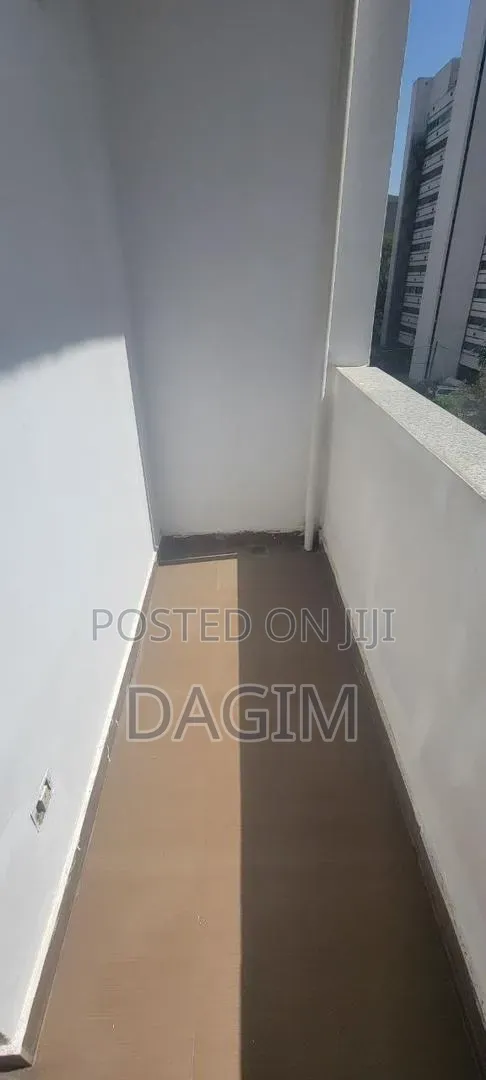 Furnished 3bdrm Apartment in Kirkos for sale