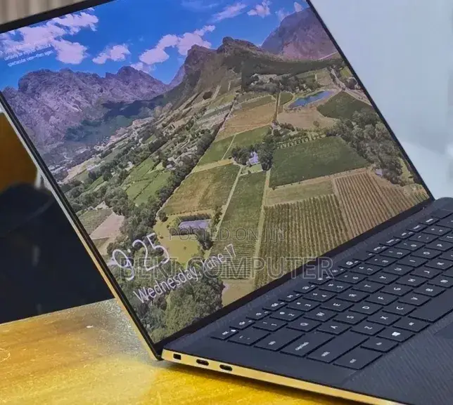 New Laptop Dell XPS 15 16GB Intel Core i7 SSD 512GB