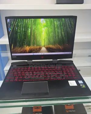New Laptop HP Omen X 8GB Intel Core i5 SSD 256GB