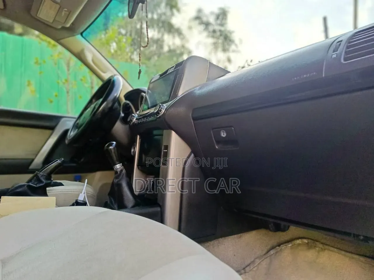Toyota Land Cruiser 2010 Silver