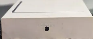 New Laptop Apple MacBook Air 2025 M4 16GB Apple M4 SSD 256GB