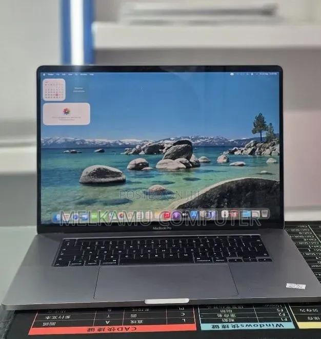 New Laptop Apple MacBook Pro 2019 32GB Intel Core i9 SSD 1T
