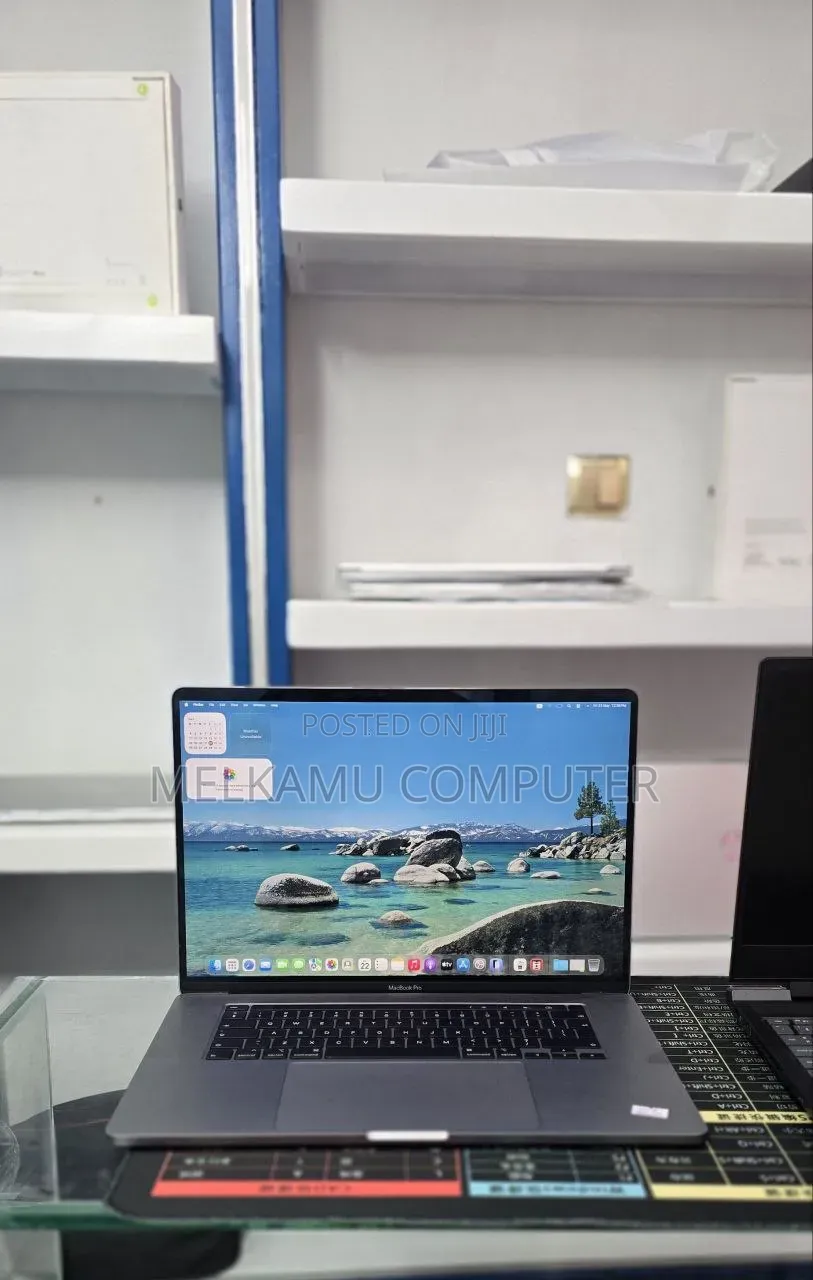 New Laptop Apple MacBook Pro 2019 32GB Intel Core i9 SSD 1T