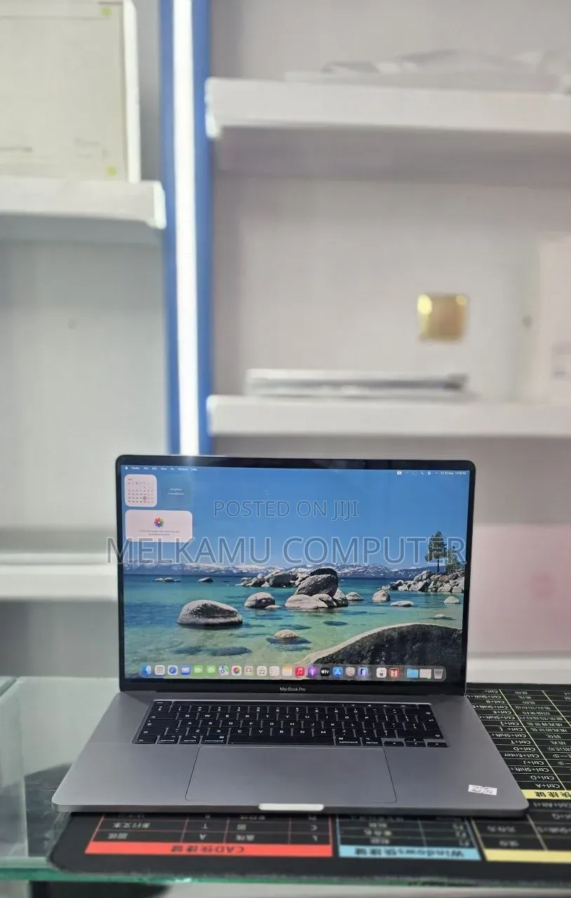 New Laptop Apple MacBook Pro 2019 32GB Intel Core i9 SSD 1T