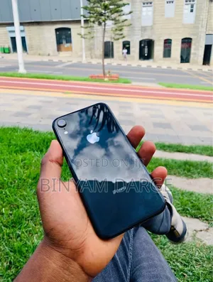 Apple iPhone XR 128 GB Black