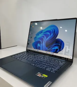 New Laptop Lenovo 16GB AMD Ryzen 7 SSD 512GB