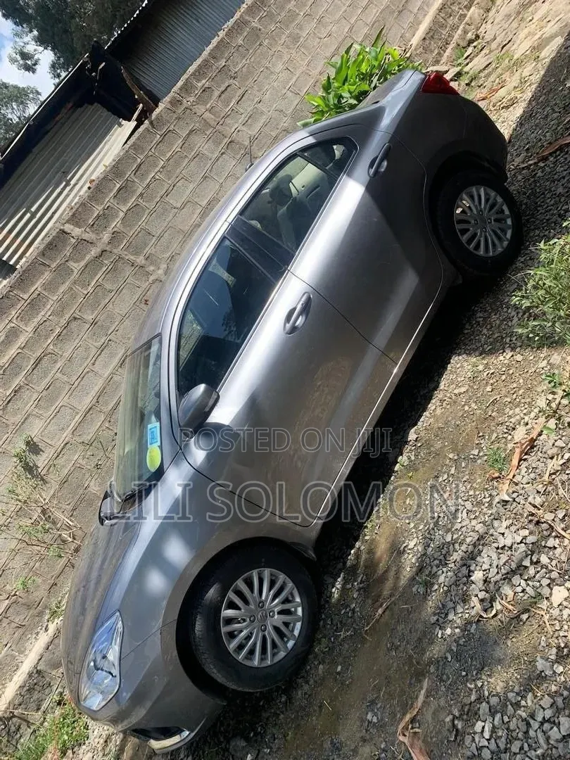 Suzuki Dzire 2022 Silver