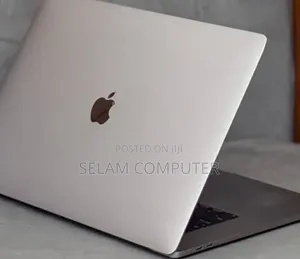 New Laptop Apple MacBook Pro 2019 16GB Intel Core i9 SSD 512GB