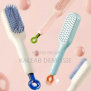 Retractable Cleaning Hair Brush