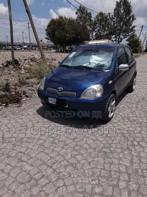Toyota Vitz 1999 Blue