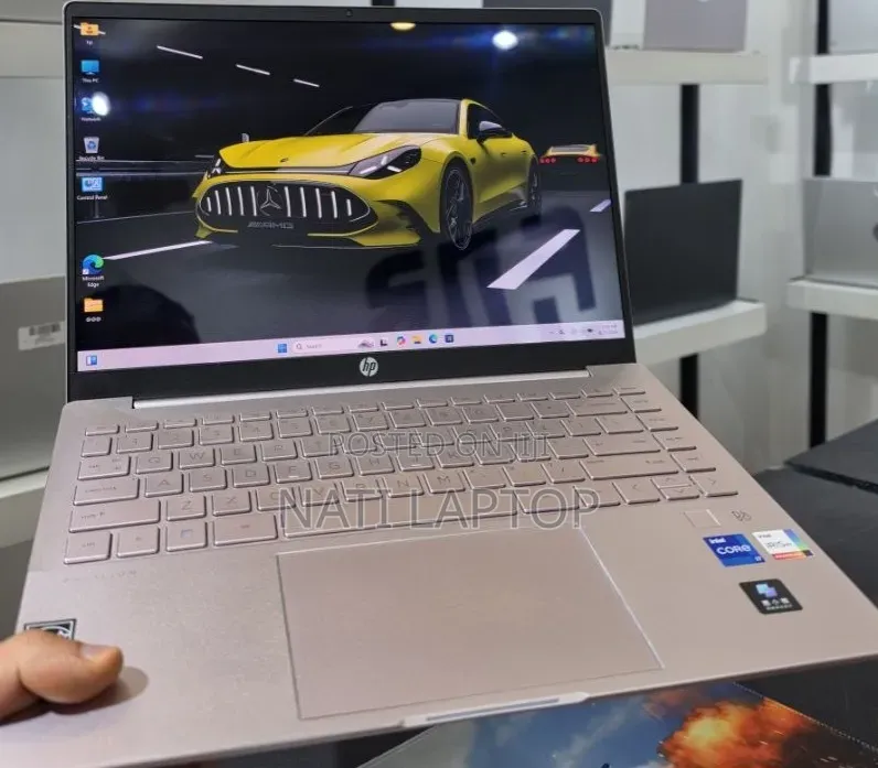 New Laptop HP Pavilion 14 16GB Intel Core i7 SSD 1T
