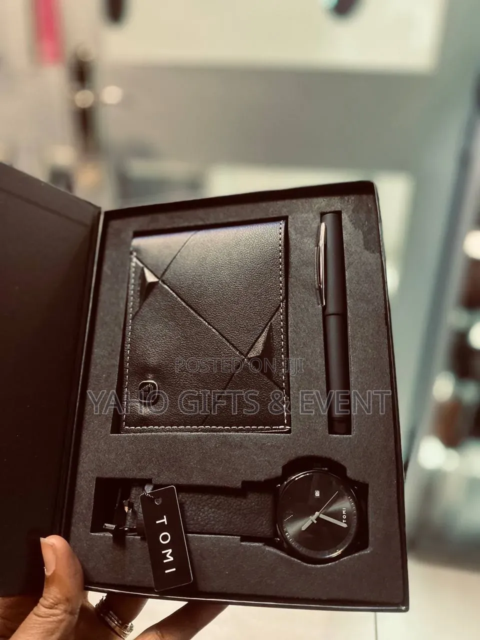 Men'stomi Gift Packages