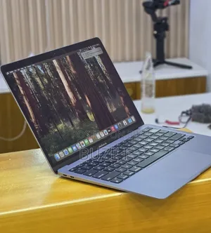 New Laptop Apple MacBook Air 2020 M1 16GB Apple M1 SSD 256GB