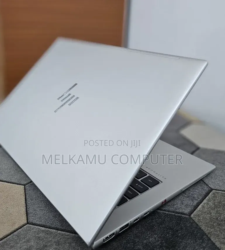 New Laptop HP EliteBook 845 G10 16GB AMD Ryzen 5 SSD 512GB