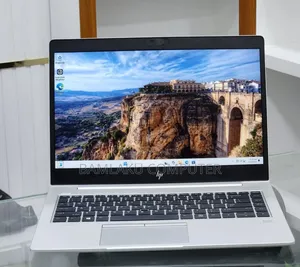 New Laptop HP EliteBook 840 G5 16GB Intel Core i5 SSD 512GB