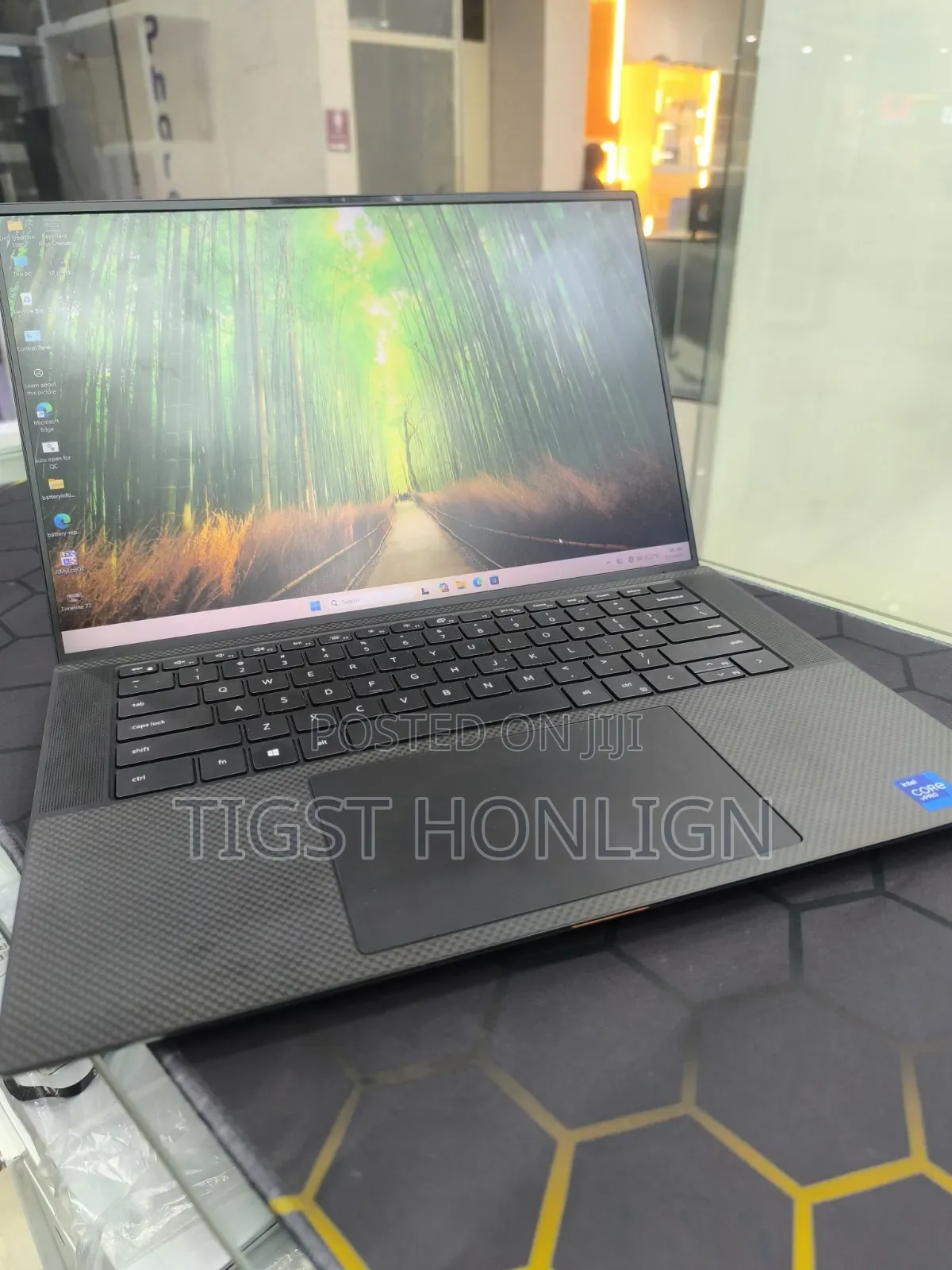 New Laptop Dell Precision 5570 16GB Intel Core i7 SSD 512GB