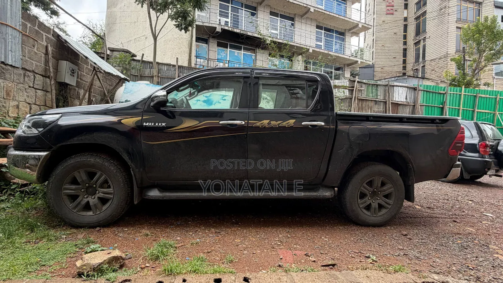 Toyota Hilux 2022 Black