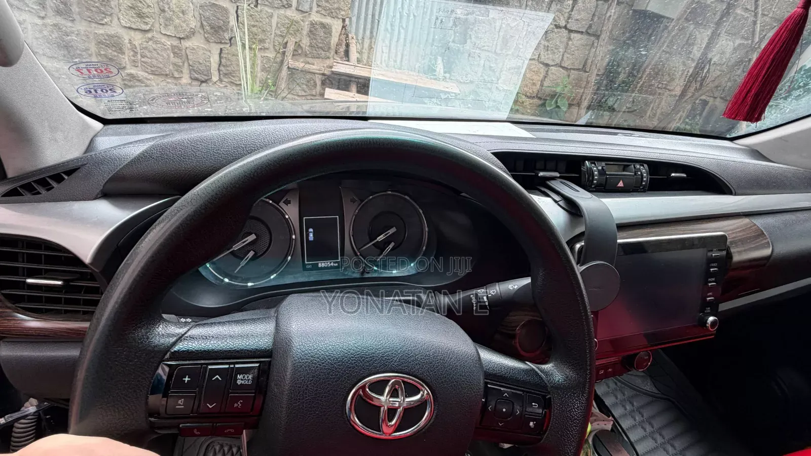 Toyota Hilux 2022 Black