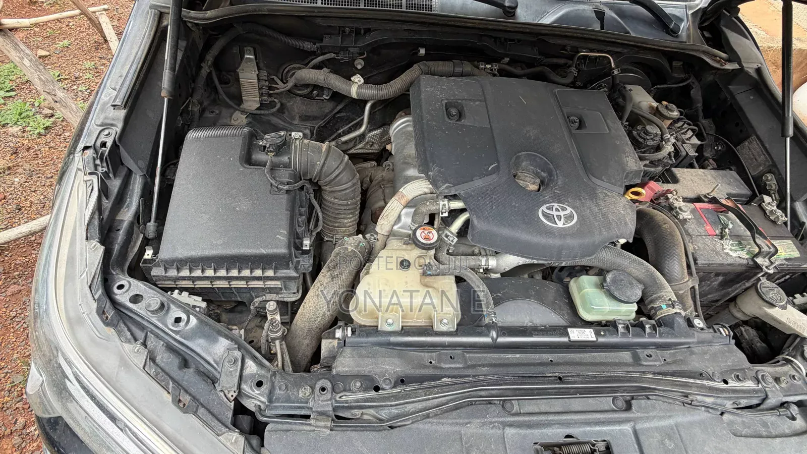 Toyota Hilux 2022 Black