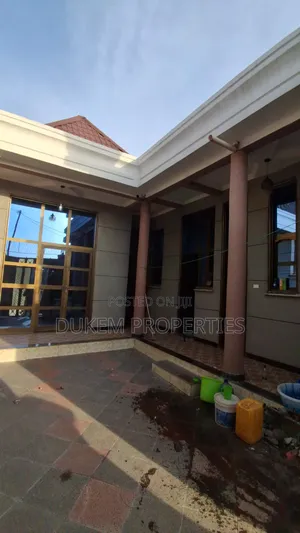 Furnished 4bdrm House in ዱከም ክ/ከተማ, East Shewa for sale