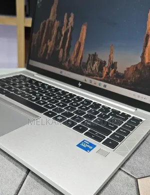 New Laptop HP EliteBook 840 G8 16GB Intel Core i5 SSD 512GB