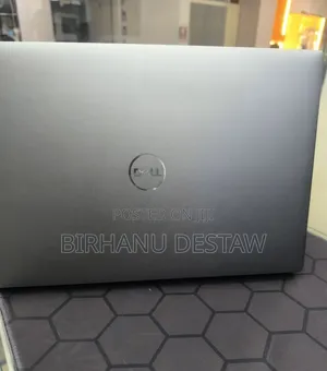 New Laptop Dell Precision 5570 16GB Intel Core i7 SSD 512GB