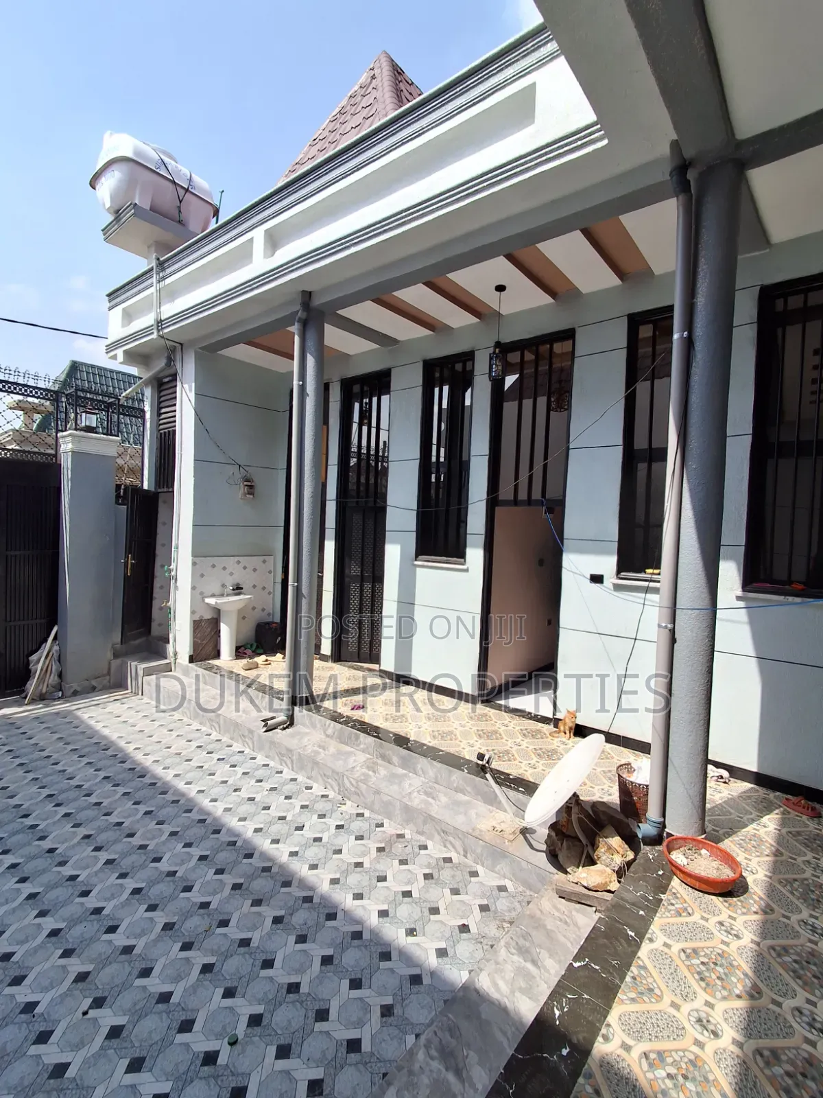 Furnished 4bdrm House in ዱከም ከተማ, East Shewa for sale