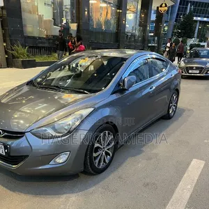 Hyundai Avante 2012 Silver