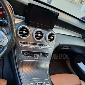 Mercedes-Benz C200 2018 Black